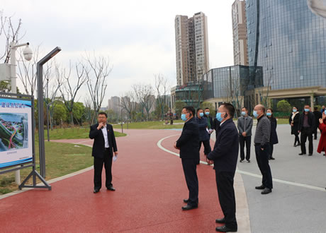 區(qū)黨工委、管委會考核達坤公司一季度工作