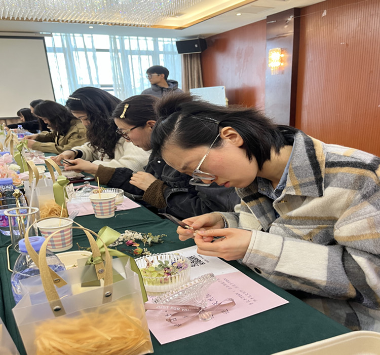 工會(huì)2_副本.jpg 工會(huì)2_副本.jpg