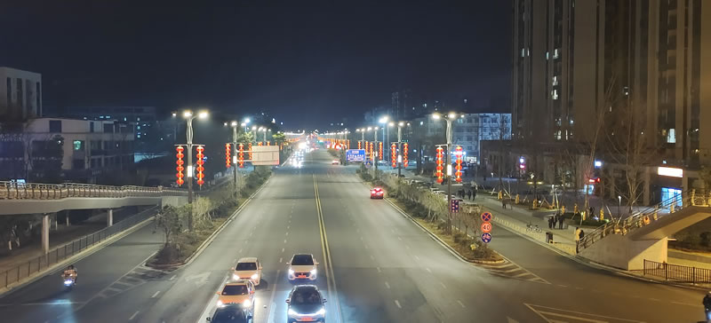 大紅燈籠高高掛紅紅火火過新年2.jpg 大紅燈籠高高掛紅紅火火過新年2.jpg